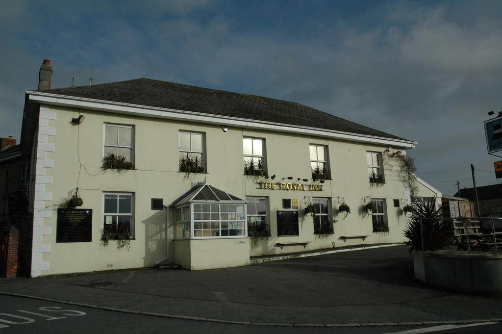 The Royal Inn St Austell Exterior foto